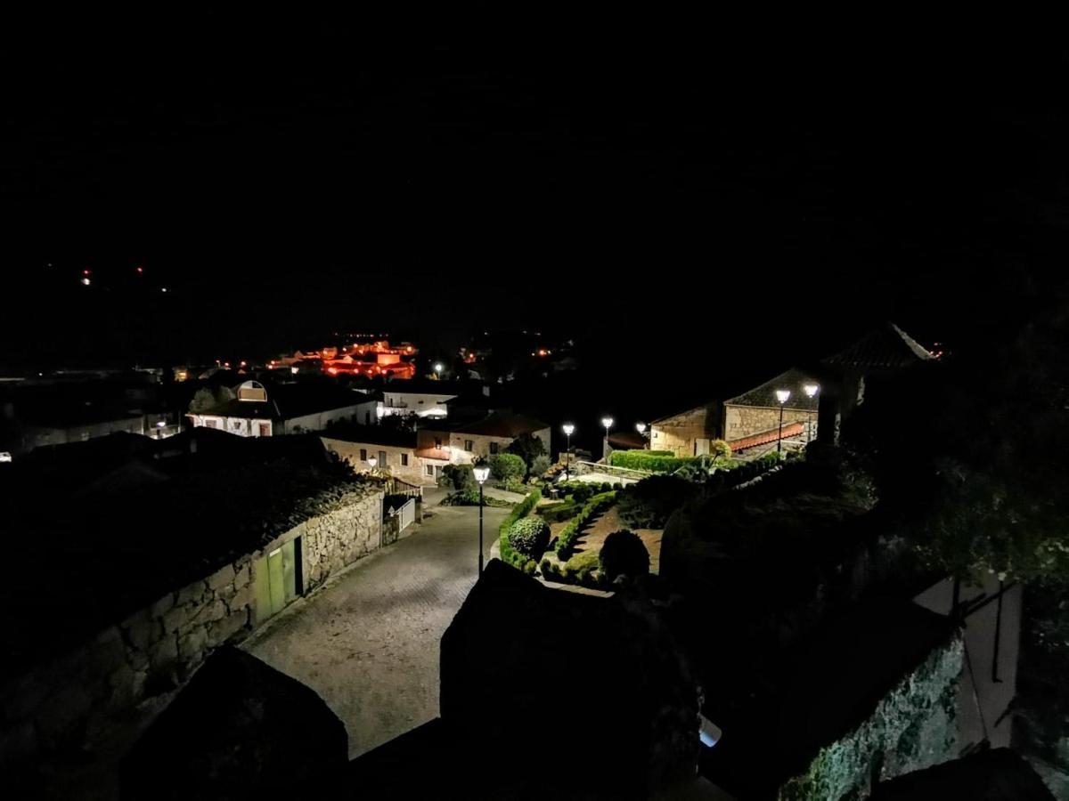 Отель Casa Do Castelo Sernancelhe Экстерьер фото