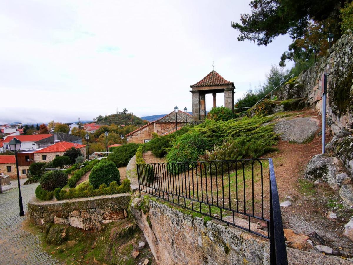 Отель Casa Do Castelo Sernancelhe Экстерьер фото